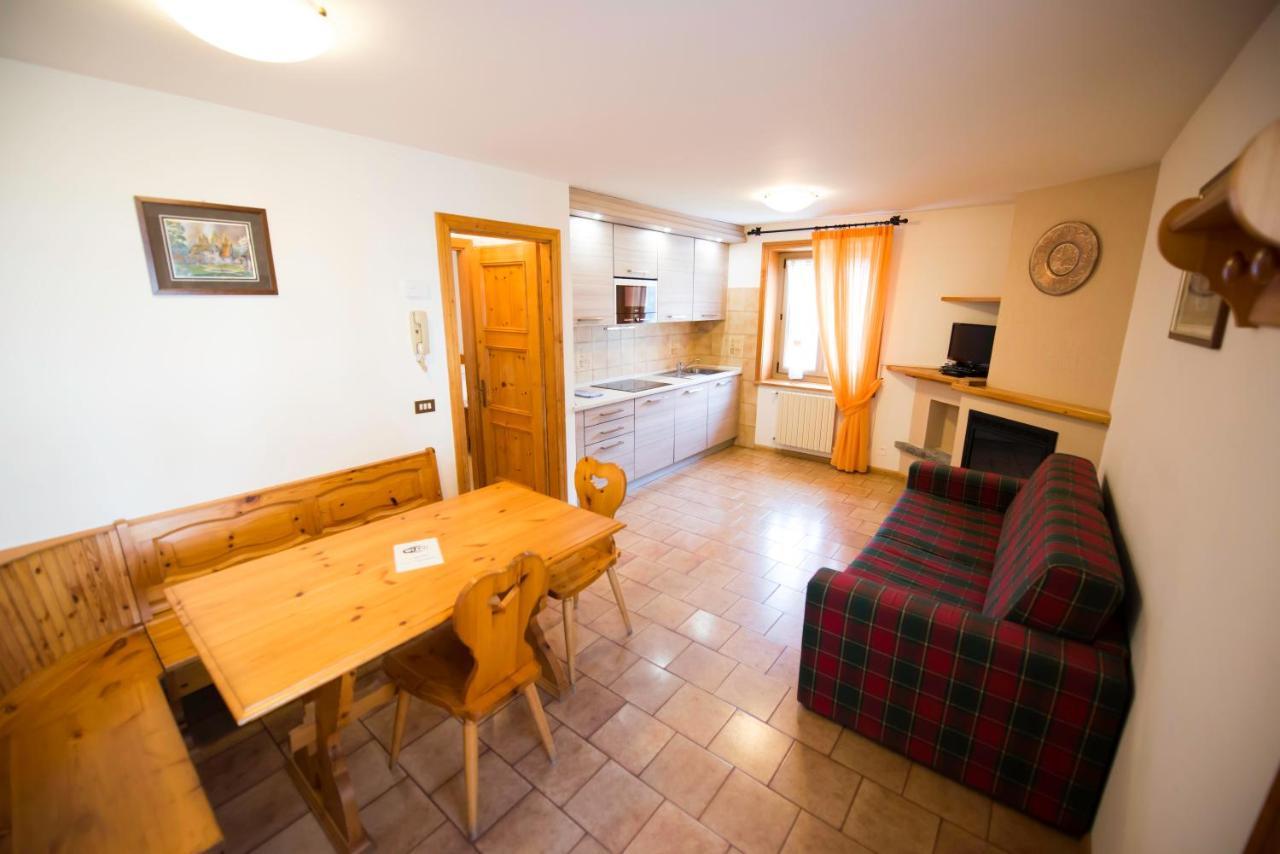 Casa Guana Lägenhet Livigno Exteriör bild