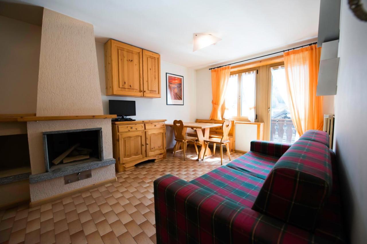Casa Guana Lägenhet Livigno Exteriör bild