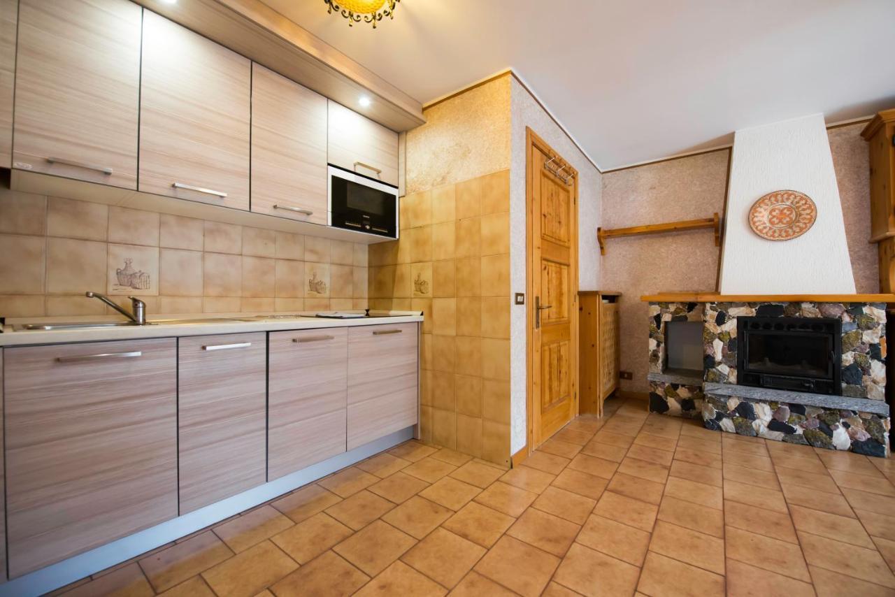 Casa Guana Lägenhet Livigno Exteriör bild