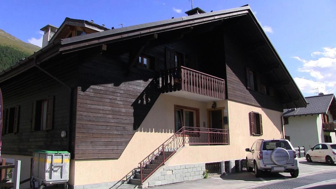 Casa Guana Lägenhet Livigno Exteriör bild